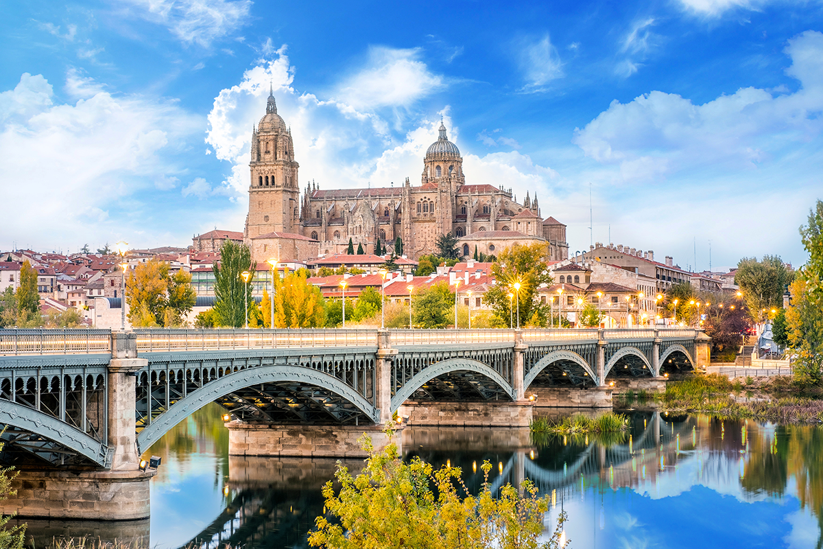 Cathedral of Salamanca, Tormes River